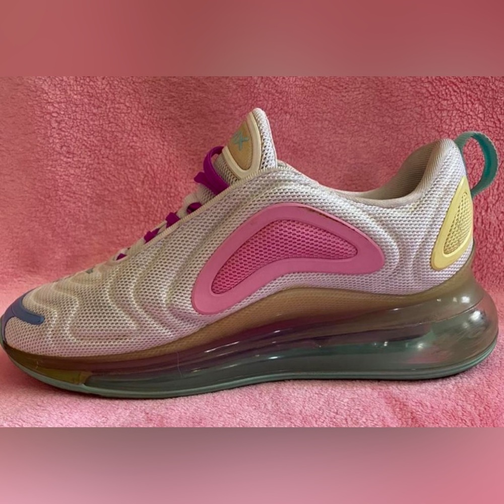 Women Air Max 720